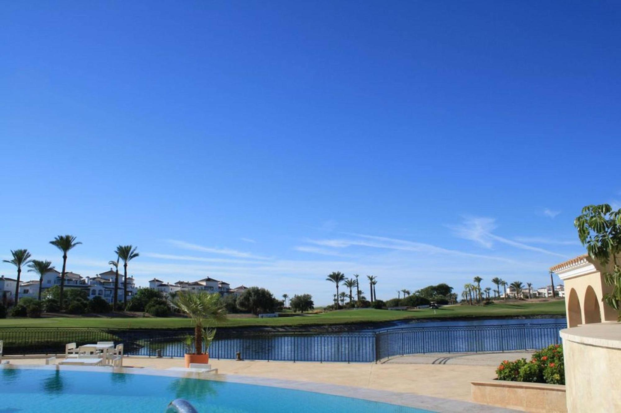 拉托雷希尔顿逸林高尔夫水疗度假酒店 罗尔丹 外观 照片 Golf course in El Alamein
