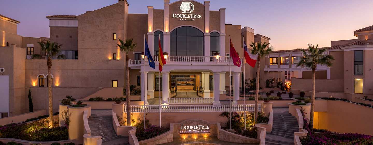 拉托雷希尔顿逸林高尔夫水疗度假酒店 罗尔丹 外观 照片 DoubleTree by Hilton Hotel & Resort, Alexandria
